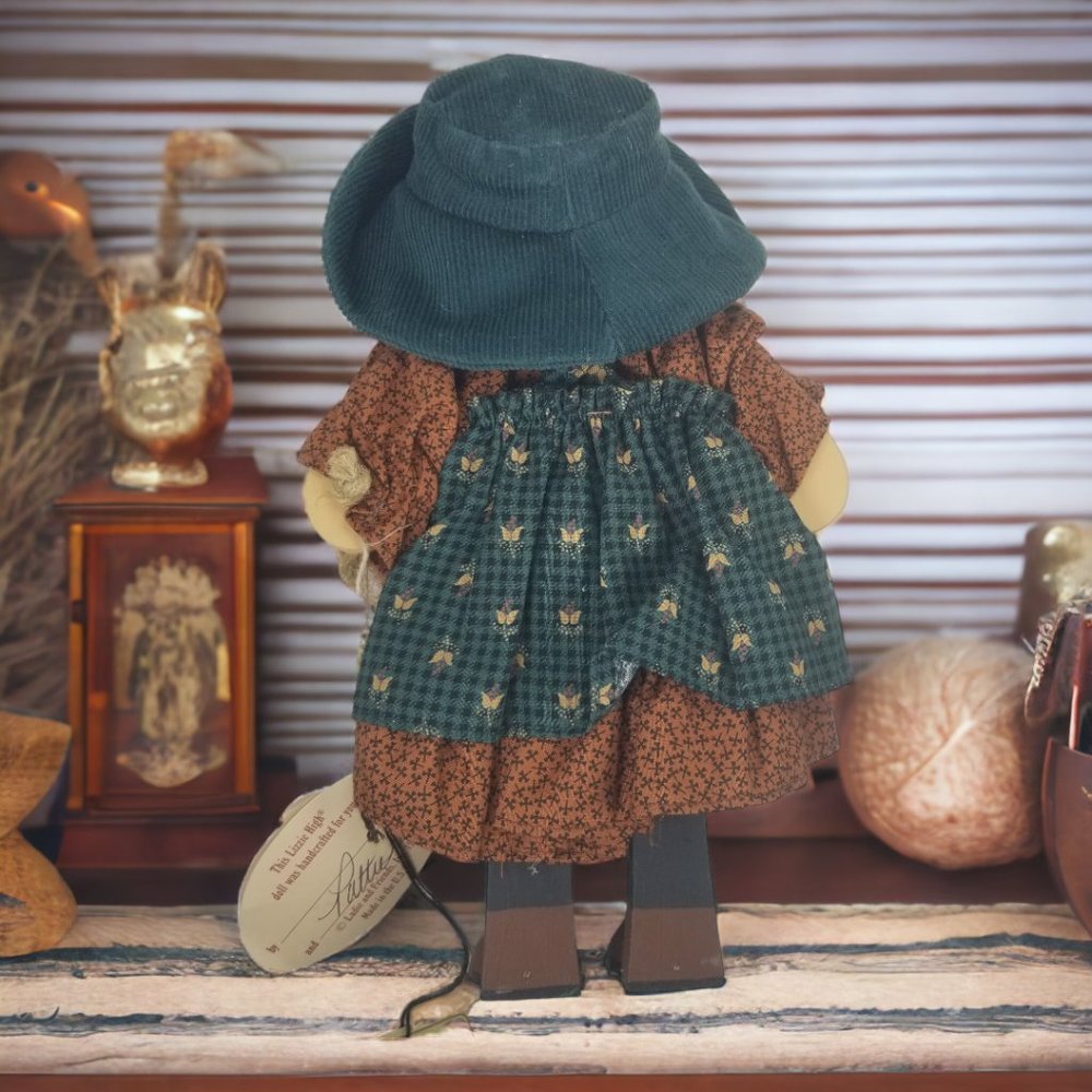 LADIE & FRIENDS Lizzie High Collen Bowman Collectible Wood Doll 1st-Edition - Picture 2 of 6
